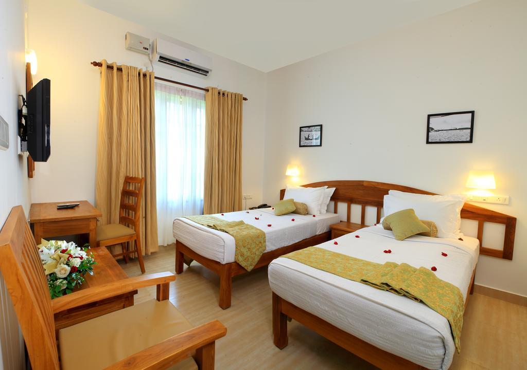 Abad Pepper Route Hotel Kochi Kültér fotó