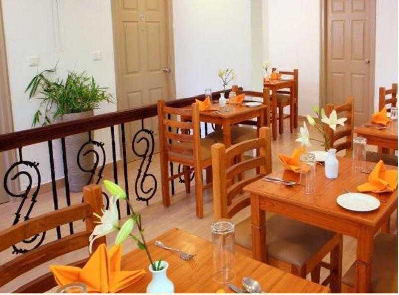 Abad Pepper Route Hotel Kochi Kültér fotó