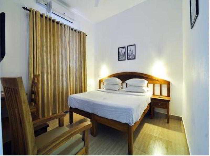 Abad Pepper Route Hotel Kochi Kültér fotó